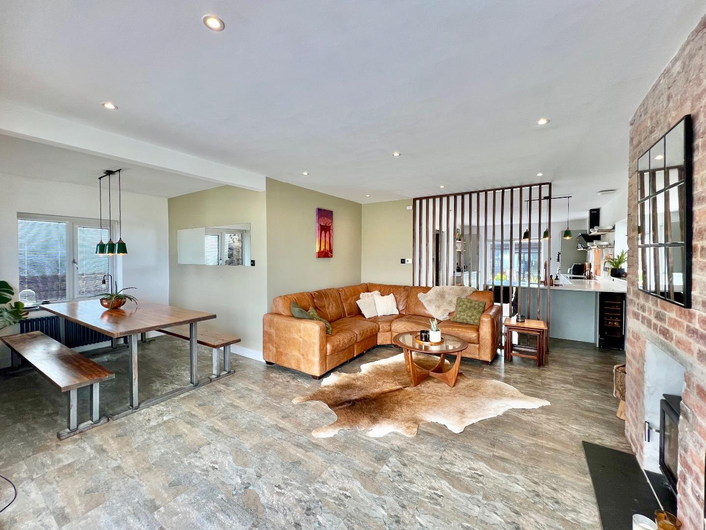 Seaview Drive, Ogmore-By-Sea, Vale of Glamorgan, CF32 0PB